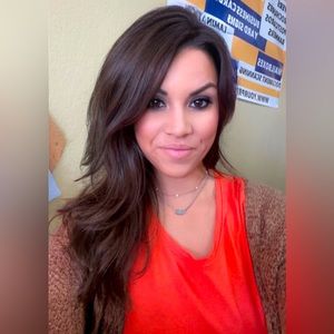 Meet your Posher, Simone